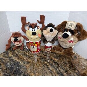 Tasmanian Devil TAZ Lot of 4 Looney Tunes Plush & 2 Mugs